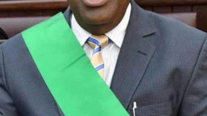 ASSEMBLÉE NATIONALE/9E MANDATURE : Louis Vlavonou reconduit au poste de président  . Voici les autres membres du bureau