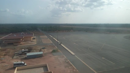 AÉROPORT DE TOUROU