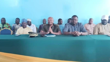 ALIBORI/TOURNÉE STATUTAIRE DU PRÉFET BELLO KY-SAMAH : À Banikoara, le maire Bio Sarako présente l&rsquo;état de sa commune