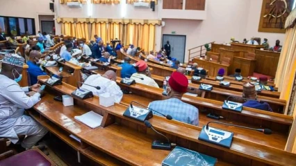 ASSEMBLEE NATIONALE/1 ERE SESSION ORDINAIRE DE 2021: Le président Vlavonou délivre un message de paix aux populations