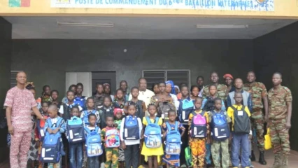 AUX ENFANTS DES MILITAIRES DÉCÉDÉS AU FRONT : Le gouvernement béninois distribue 870 kits scolaires