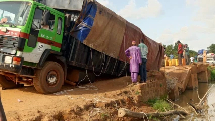 Axe Tobré (Péhunco)-Fo-Bouré (Sinendé) :Le pont de Sinaou cède et coupe Péhunco du Borgou