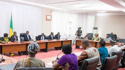 BÉNIN/ RENCONTRE SYNDICATS-GOUVERNEMENT : Vers le passage du Smig de 40 000F à 52 000F