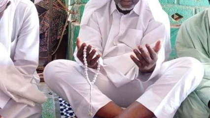 ''Dynamique Talon continue avec Wadagni'' rend grâce à Allah après la présidentielle: à Kouandé, Bertin Koovi, en tout blanc vêtu implore Allah sur le Chef de l'État