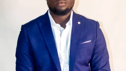 ENTREPRENEURIAT ET ÉTUDES : Le Pdg de Hemera Communication Jean-Paul N&rsquo;Gobi, décroche sa licence
