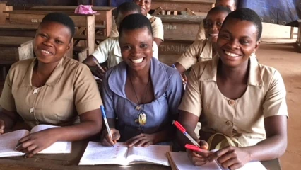 Exonération des frais de contribution scolaire pour les filles du public: le gouvernement officialise la mesure