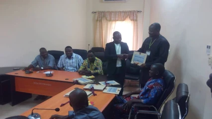 GOUVERNANCE LOCALE A BANIKOARA,  Bio Sarako Tamou remet des lettres de mission à ses collaborateurs