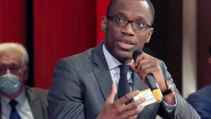 GOUVERNEMENT DU BÉNIN : Olushegun Adjadi Bakari succède à Agbénonci