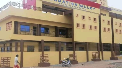 GRACE AU SOUTIEN FINANCIER DE LA FONDATION VALLET : La bibliothèque Caeb Parakou dispose de nouvelles salles de documentation