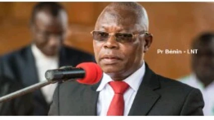 INTERDICTION DES CONTRIBUTIONS DES PARENTS DANS LES ECOLES PUBLIQUES DU BENIN  : Salimane Karimou rame-t-il à contre courant ?