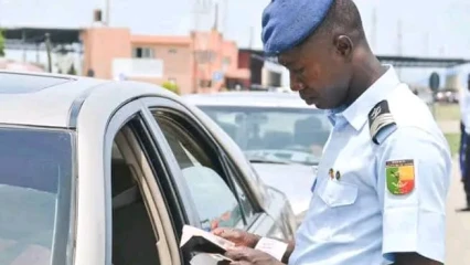Interdiction des véhicules à vitres opaques ou teintées au Bénin: les précisions de la police républicaine