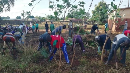 JOURNEE DE SALUBRITE A OUASSA-PEHUNCO : Le maire Orou Maré pour un cadre de vie sain