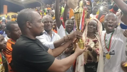 KOUANDÉ/À TRAVERS UN TOURNOI DE FOOTBALL : L&rsquo;He Abdoulaye Gounou renforce la cohésion au sein des jeunes . Zongo Fc sacré champion