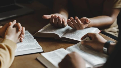 LA VOIX DU SEIGNEUR : Ayez faim de la parole de Dieu