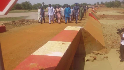 MISE EN SERVICE D&rsquo;UN PONT SUR LE BARRAGE DE FOUNOUGO: Sarako soulage les peines des populations de Banikoara