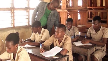 PASSAGE FRAUDULEUX DES ÉLÈVES DE PLUSIEURS ÉTABLISSEMENTS SECONDAIRES DU BORGOU : Des enseignants épinglés  .«On transforme des 2 en 12, des 0,50 en 18…», affirme un censeur