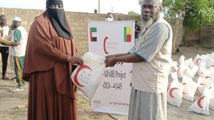 POUR EXPRIMER SON SOUTIEN AUX PLUS DÉMUNIS DE PARAKOU ET SES ENVIRONS : L&rsquo;Association Al-Islaah fait don de viande à plus de 500 fidèles musulmans . L&rsquo;action concrétisée grâce aux Emirates Red Crescent des Emirats Arabes Unis