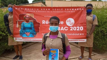 POUR LA RÉUSSITE AUX DIVERS EXAMENS 2020 DANS LE BORGOU : La fondation Hystérésis remet des lettres d&rsquo;encouragement aux candidats