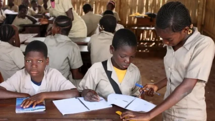 Renvoie ou non d&rsquo;un élève en cas de non paiement de la contribution scolaire: ce qu&rsquo;en disent les textes 