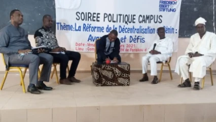 SOIRÉE POLITIQUE CAMPUS À PARAKOU : La réforme de la décentralisation au Bénin passée au scanner