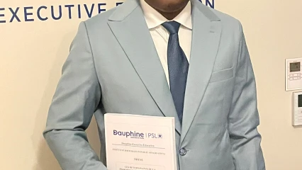 Soutenance de thèse à l'Université Paris-Dauphine Psl de France: l’Honorable Bio Sarako Tamou, désormais docteur en gouvernance et management publics
