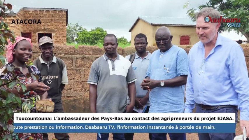 TOUCOUNTOUNA : L’ambassadeur des Pays-Bas au contact des agripreneurs du projet EJASA