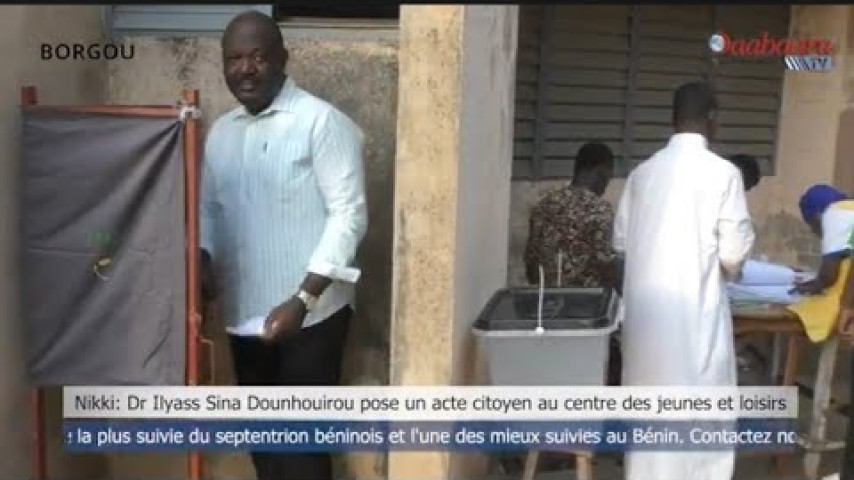 DR ILYASS SINA DOUNHOUINROU POSE UN ACTE CITOYEN AU CENTRE DES  JEUNES ET LOISIRS DE NIKKI