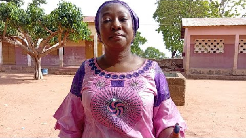NIKKI : DR JAMILLAH KISSIRA MAURAT FALADE ACCOMPLIT SON DEVOIR CIVIQUE AU CEG 2 DE TOTOROU